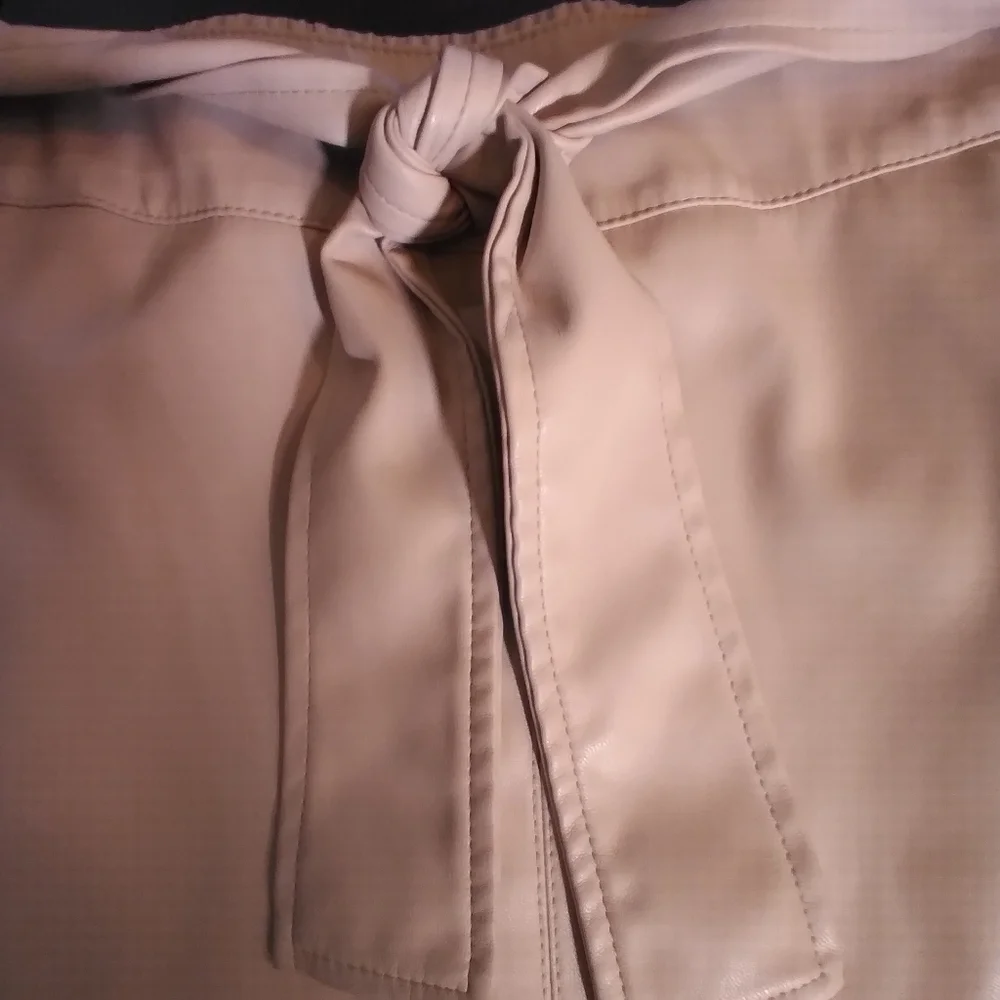 Est 1946 Elegant Cream Faux Leather Skirt Elastic In Back Tie Belt Pockets M